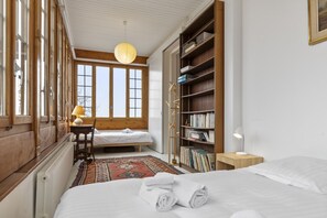 3 chambres, fer et planche à repasser, Wi-Fi gratuit, draps fournis