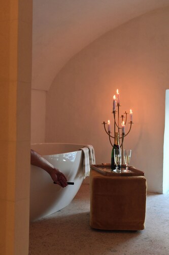 Luxury 18th century mansion with private pool