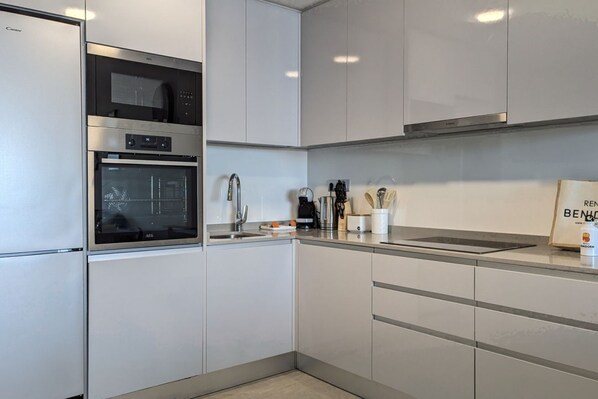 Microwave, oven, stovetop, dishwasher