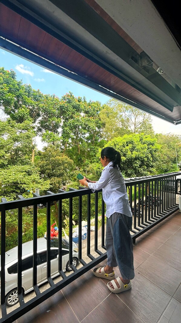 Balcony - Griya Inn (Semarang)