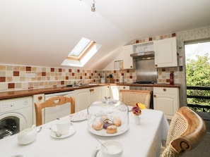 Fridge, microwave, dishwasher, toaster