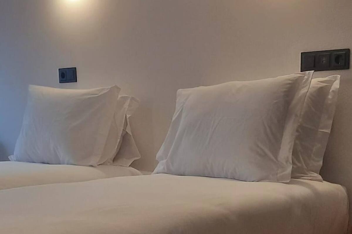 In-room safe, desk, free WiFi