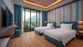 Deluxe Twin with Onsen VIP Package | Premium bedding, in-room safe, bed sheets