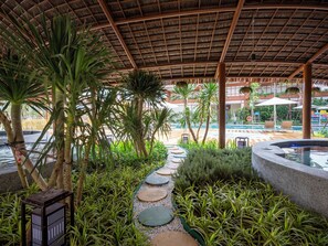 Outdoor spa tub - Flamingo Tan Trao Resort Managed by Flamingo Hotels & Resorts (Son Duong)
