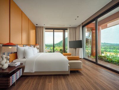 Flamingo Heritage Onsen & Resort
