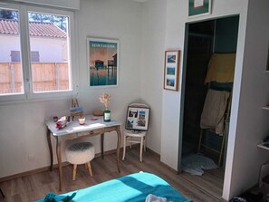 Interior - Quiet 4-bedroom villa with swimming pool close to the center and beaches (Arès)