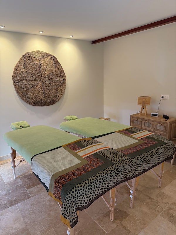 Behandlungsräume für Paare, Sauna, Whirlpool, Körperbehandlungen