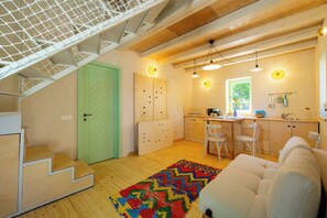 Living area - Cozy & Stylish Studio (Porumbacu de Sus)