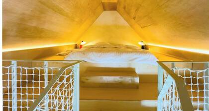 Cozy & Stylish Studio