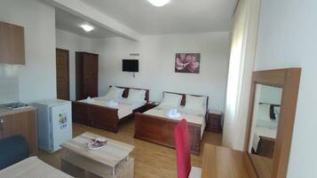 1 bedroom, iron/ironing board, WiFi, bed sheets