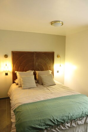 1 bedroom, bed sheets - L'écume - 10 minutes from Mt St Michel (Servon)