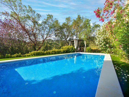 Luxury Villa with Private Pool and Wi-Fi