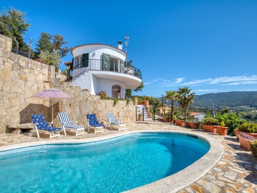 Modern House on the Costa Brava with Private Pool and Air Conditioning