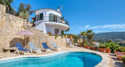 Modern House on the Costa Brava with Private Pool and Air Conditioning