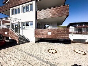 Exterior detail - Almgarten vacation apartment - with pool and sauna (Oberstaufen)