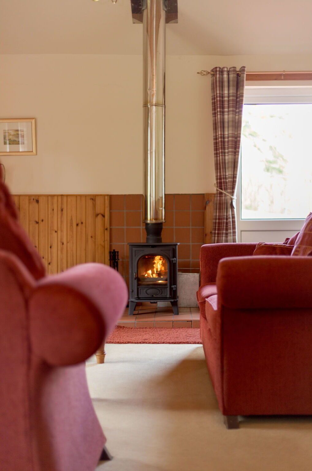 Flooring, Feuerstelle, Möbel, Fussboden, Holz, Interior Design, Holzofen, Holzboden, Beleuchtung, Wohnzimmer