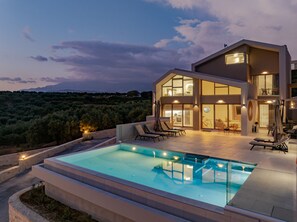 Exterior - Theo Luxury Villas With Sea View (Chania)
