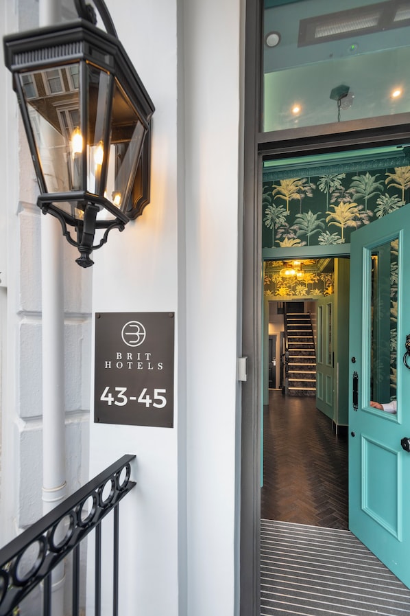 Façana frontal de l'allotjament