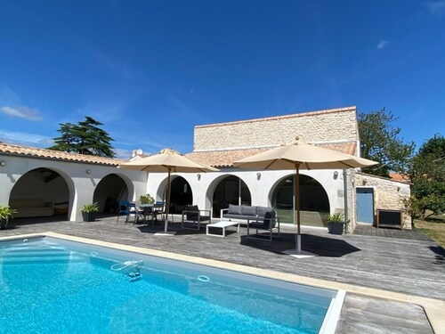 Former chai classé 4★ - charming house, comfort and relaxation guaranteed!