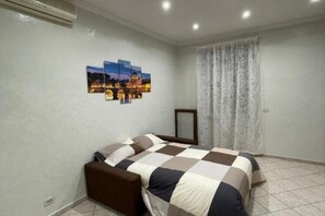 1 Schlafzimmer, Zimmersafe, Bügeleisen/Bügelbrett, kostenloses WLAN