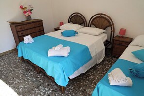 1 bedroom, bed sheets - Wind By Holiday Homes by Angelo (Torre San Giovanni)