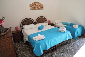 1 bedroom, bed sheets - Wind By Holiday Homes by Angelo (Torre San Giovanni)