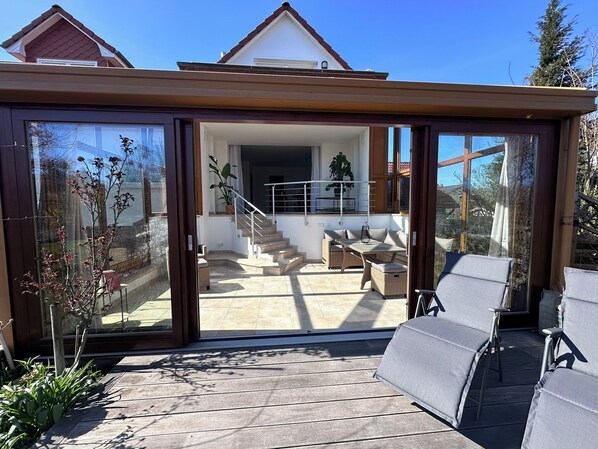 Terrace/patio - Spacious 4-Star Apartment with Garden in Bad Doberan, Close to Beach (Bad Doberan)