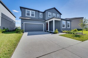 House (6 Bedrooms) | Interior - Game Room & Community Perks: Davenport Home! (Davenport)