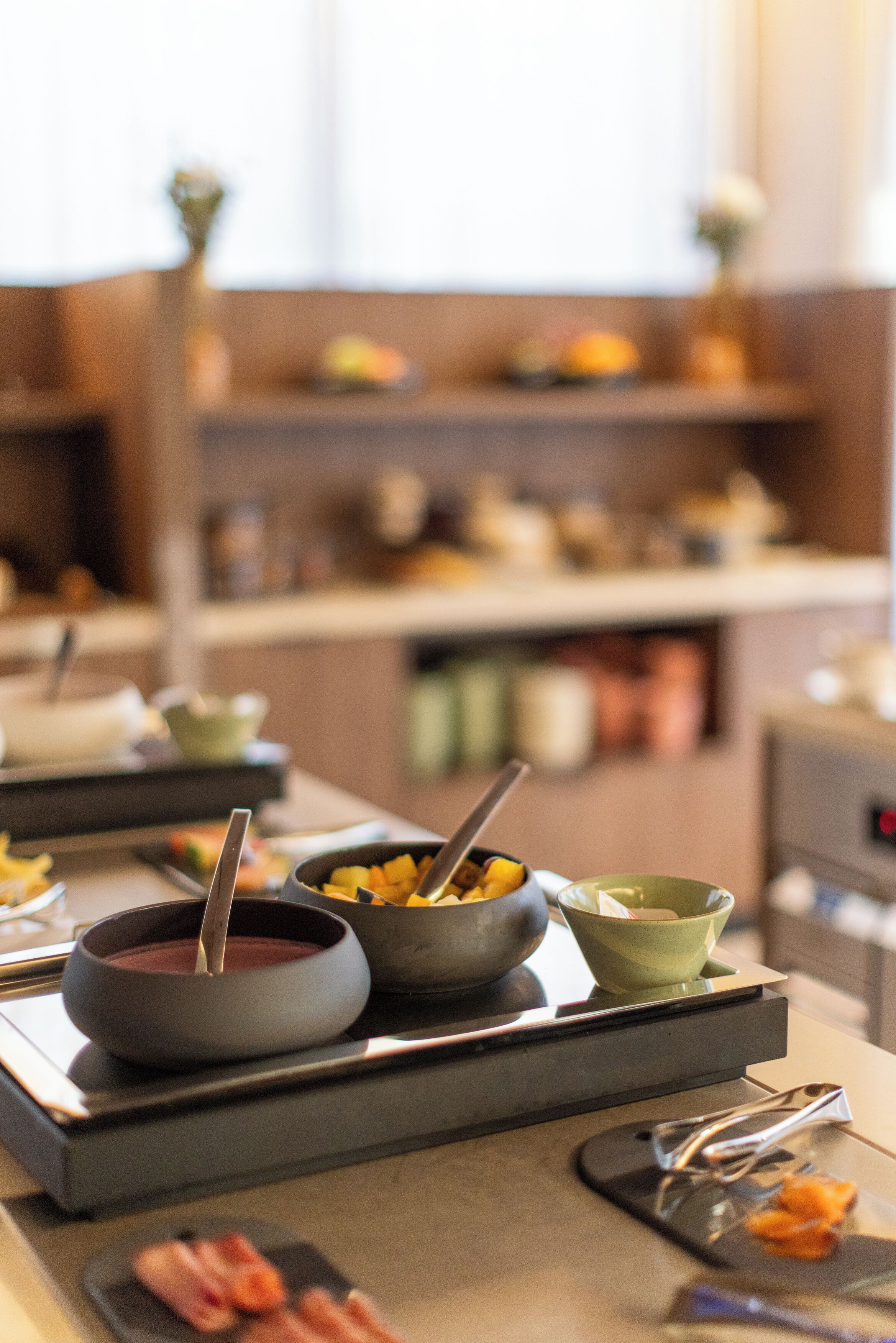 Daily buffet breakfast (CHF 20 per person)