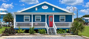 Auralee Unit 1 - Beach Access - Island Realty