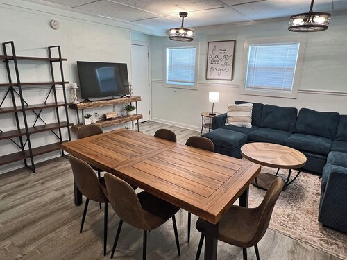 Auralee Unit 2 - Beach Access - Island Realty