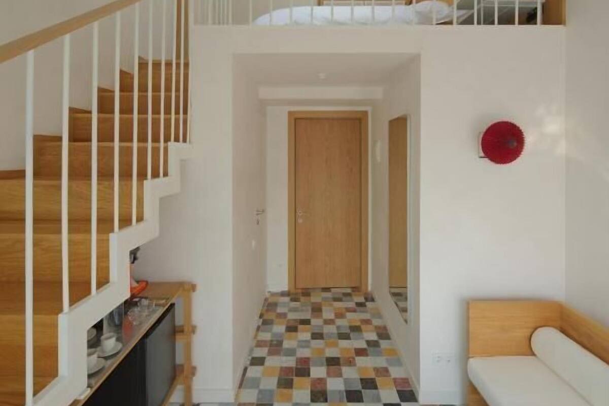 Skyline Suite | 1 bedroom, soundproofing, iron/ironing board, free WiFi