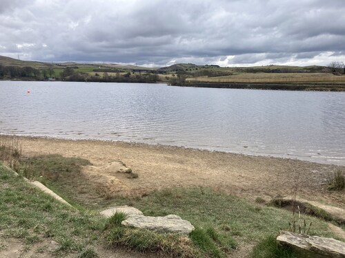 Cosy Escape: 2Bed Home in Littleborough