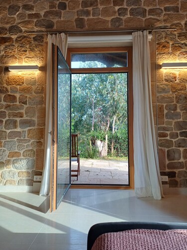 New apartment with garden in a rural house with sea views