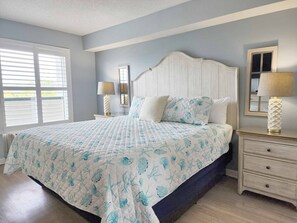 1 bedroom, iron/ironing board, free WiFi, bed sheets - Oceanfront w/ Lazy River & Pool! Nicely Furnished, 1BR Bridgewater 218 (Pawleys Island)