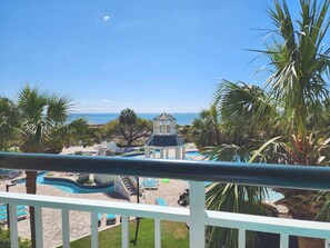 Property grounds - Bridgewater 218- Oceanfront w/ Lazy River! Nicely Furnished, 1 Bedroom, 1 Bath (Pawleys Island)