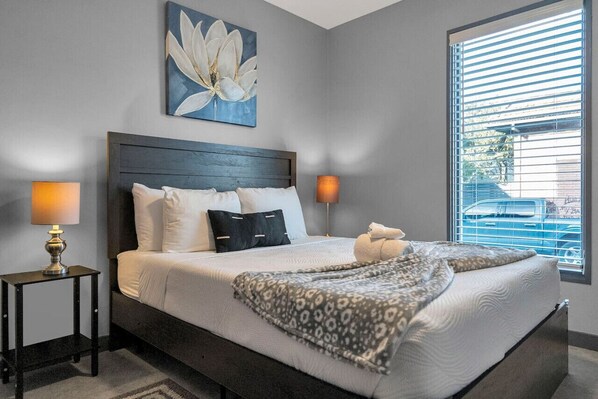 5 makuuhuonetta, työpöytä, silitysrauta/-lauta, ilmainen Wi-Fi