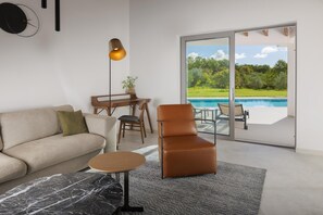 TV connectée, baby-foot, table de tennis de table
