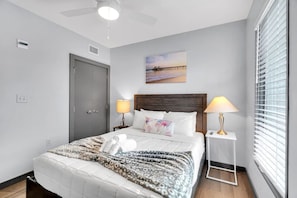 2 dormitorios, tabla de planchar con plancha, wifi gratis y ropa de cama