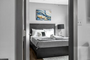 3 habitaciones, tabla de planchar con plancha y wifi gratis 
