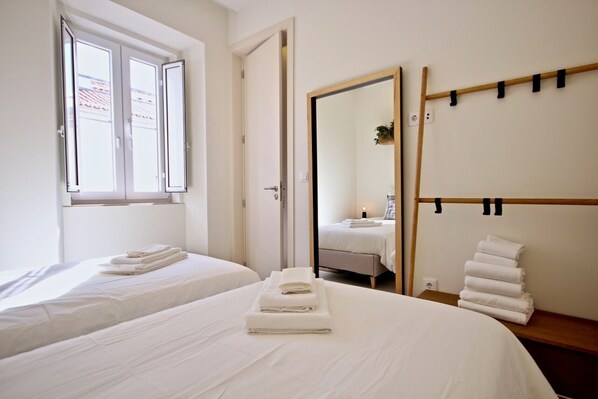2 chambres, fer et planche à repasser, Wi-Fi, draps fournis