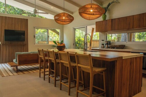 Arroyo Tranquilo - Steps to the Beach