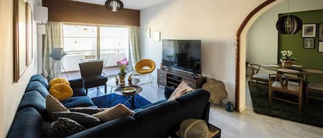 Smart TV, books