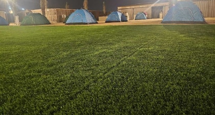 Welcoming Bed & Breakfast in Private Desert Camp Deluxe Room