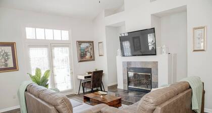 Jacuzzi,crib,walk to Chineese,kebab Rest,food Lion