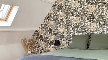 1 quarto, Wi-Fi de cortesia, roupa de cama