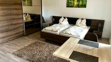 1 Schlafzimmer, Bügeleisen/Bügelbrett, Reisekinderbett, kostenloses WLAN