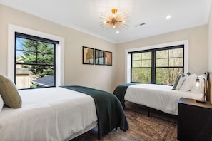 3 bedrooms, free WiFi, bed sheets - Waterfront•Hot Tub•Arcade•Kayaks•Fishing•Patio•Golf•Sweetens Cove Lodge (South Pittsburg)