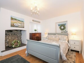2 bedrooms, individually decorated, individually furnished, free WiFi - Pippin Cottage (Beaumaris)