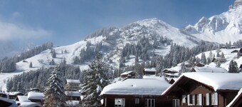 Your family home in beautiful Mürren with 3 bedrooms
Great for hiking and skiing